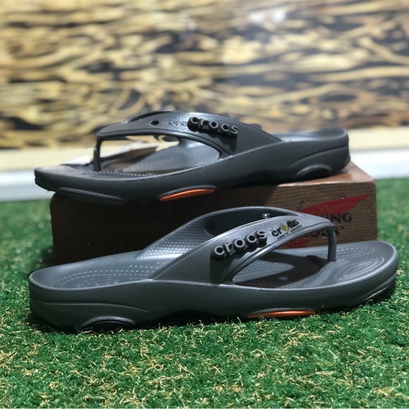 CROCS Classic All-Terrain Flip Flops Slate Grey Unisex Size: M9 / W11 ~ NWT! - Picture 2 of 9